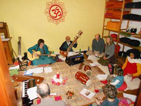 Vocal soft indian music workshop